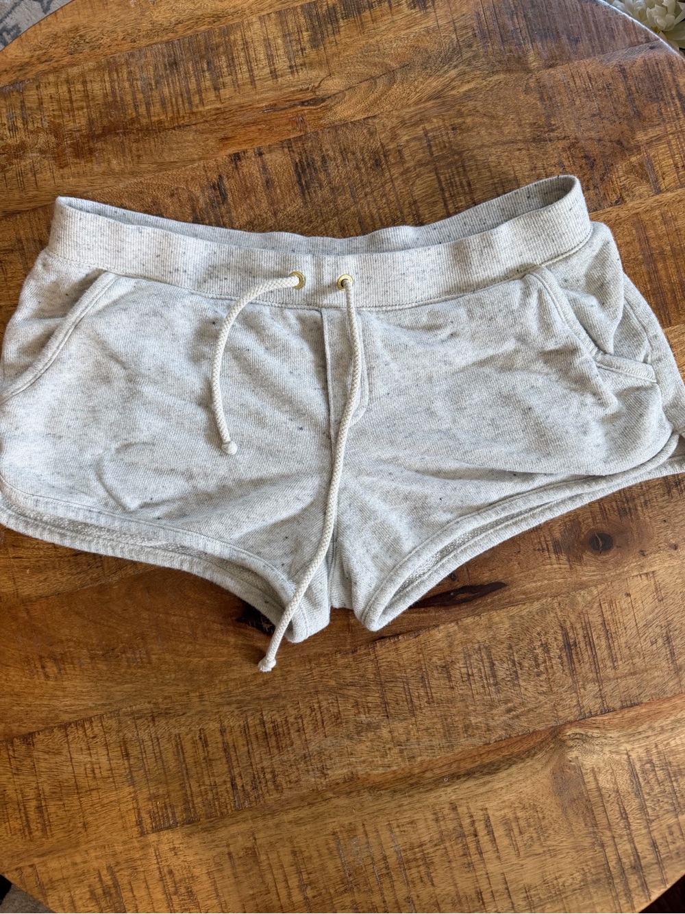 Juicy Couture Women's Cozy Drawstring Sweat Shorts - Light Heather Gray